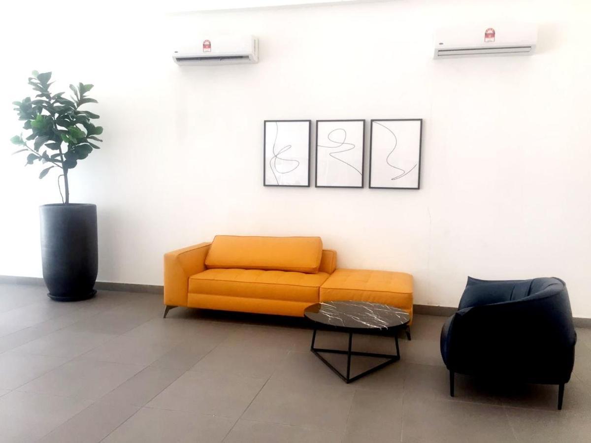 באנגי Del'S Guesthouse @ Southville Same Level With Pool Fits 8 מראה חיצוני תמונה
